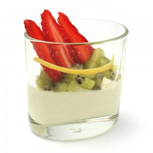 Verrines crème de nougat blanc fraises et kiwi